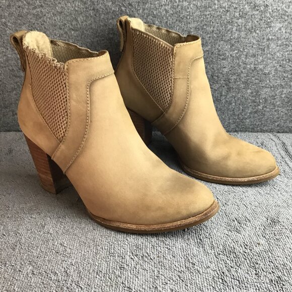 UGG Ankle Cobie Nubuck Leather Heel Chelsea Bootie 1010191 Size 7.5 - Picture 2 of 13